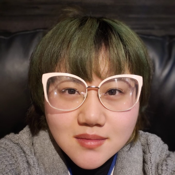 Meet your Posher, Bobae - Picture 1 of 1